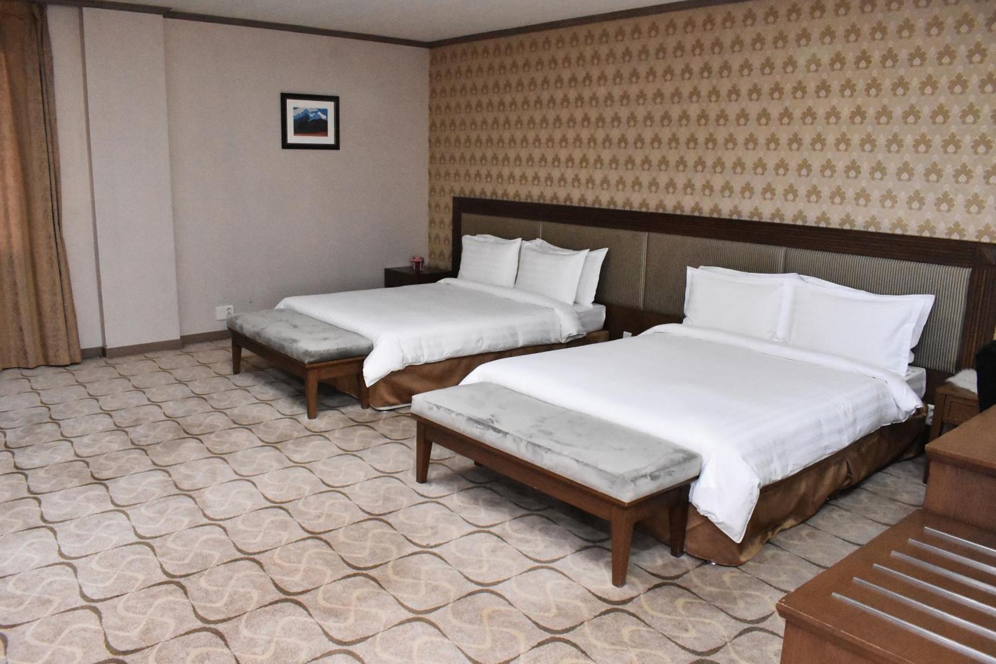 Sunjin Grand Hotel Oelan-bator Buitenkant foto
