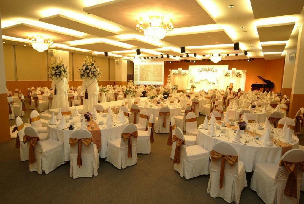 Sunjin Grand Hotel Oelan-bator Buitenkant foto
