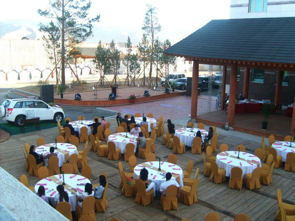 Sunjin Grand Hotel Oelan-bator Buitenkant foto